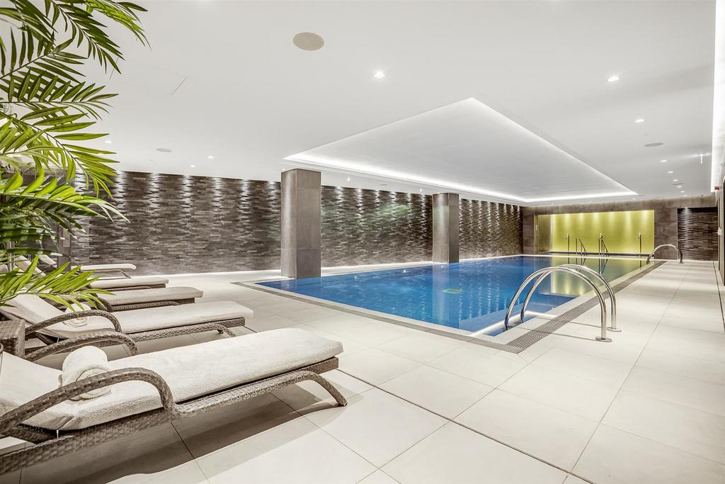 39 Wren House,190 Strand,WC2 R-8.jpg