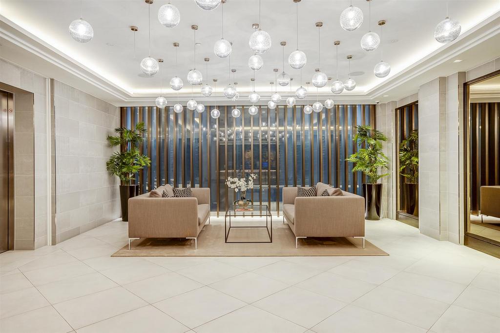 39 Wren House,190 Strand,WC2 R-6.jpg