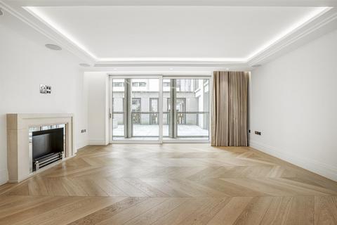 undefined, 190 Strand, London, WC2R