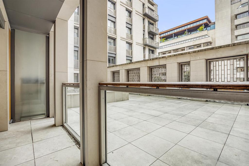 39 Wren House,190 Strand,WC2 R-17.jpg