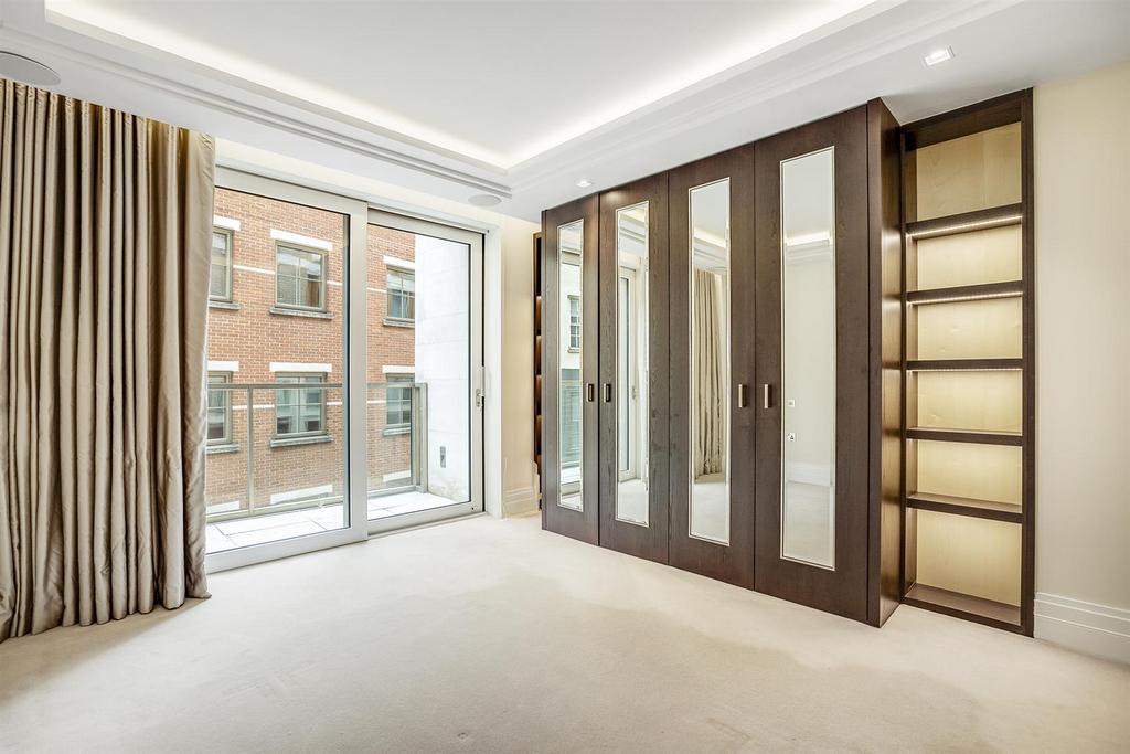 39 Wren House,190 Strand,WC2 R-20.jpg