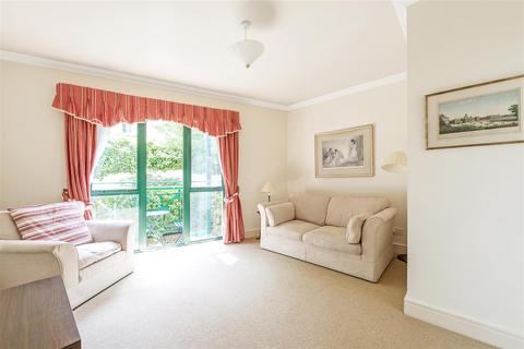 1 bedroom flat for sale, Ormond House, Medway Street, Westminster, London, SW1P
