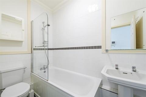 1 bedroom flat for sale, Ormond House, Medway Street, Westminster, London, SW1P