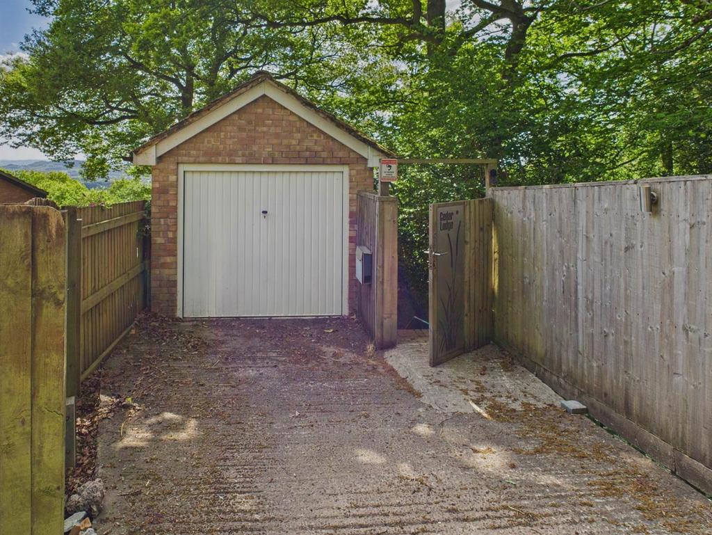 CAM02541 G0-PR0452-STILL065.jpg