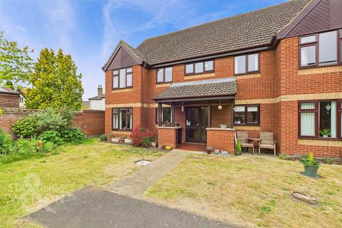 2 bedroom apartment for sale, Parkside Court, Diss