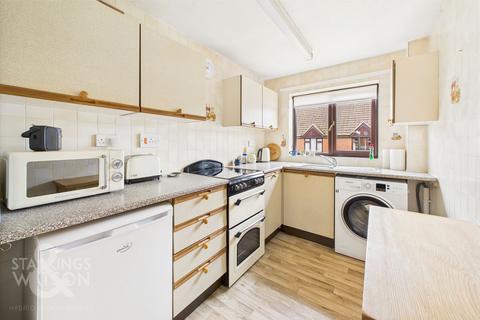 2 bedroom apartment for sale, Parkside Court, Diss