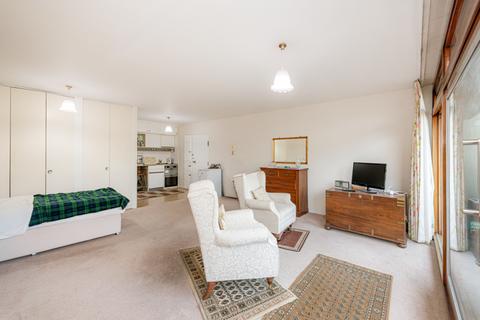 Studio for sale, Barbican, London EC2Y