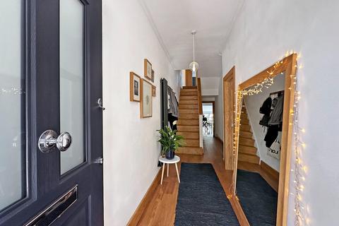 undefined, Hale Road, Hale