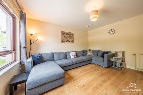 45 Clayton Road, Bridge Of Earn, Perth, PH2 9AG