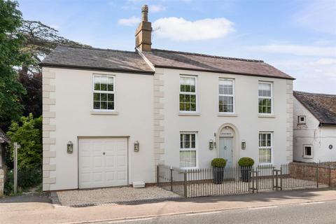undefined, Evesham Road, Norton WR11