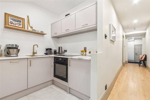 Studio for sale, Wimpole Street, London, W1G