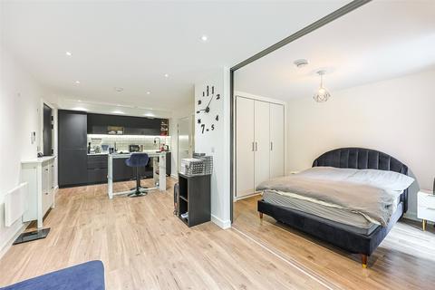1 bedroom apartment for sale, Commander Avenue, Beaufort Park, Colindale, NW9