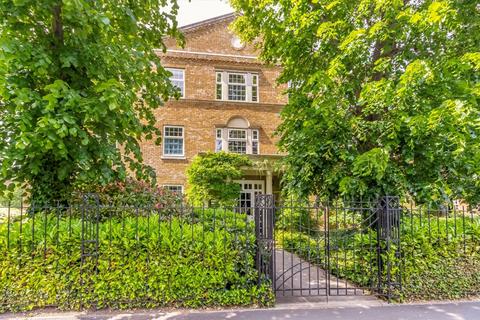 2 bedroom flat to rent, Balaclava Road, Surbiton KT6