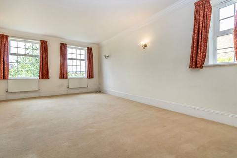 2 bedroom flat to rent, Balaclava Road, Surbiton KT6