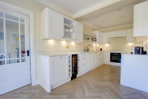 4 bedroom semi-detached house for sale, Heol-Y-Coed, Rhiwbina, Cardiff