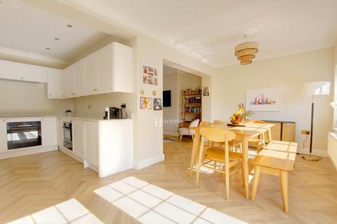 4 bedroom semi-detached house for sale, Heol-Y-Coed, Rhiwbina, Cardiff