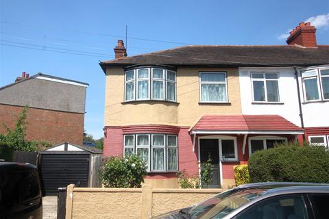 3 bedroom end of terrace house for sale, Russell Road, Mitcham