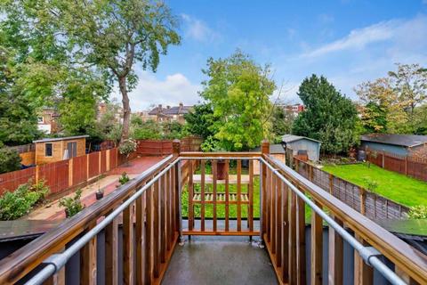 2 bedroom flat for sale, Park Avenue, Alexandra Park , N22 7HA