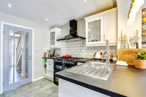 31 Thorpe Leys, Long Eaton, Nottingham, NG10 1EU