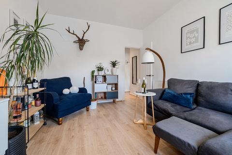 2 bedroom duplex for sale, Bulwer Road, Barnet, EN5