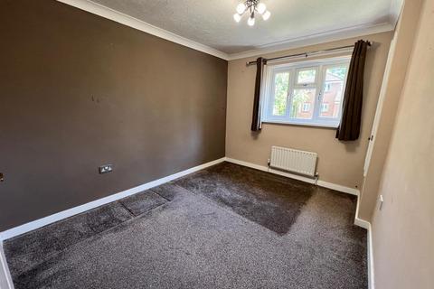 2 bedroom house to rent, Florence Elson Close, Manor Park