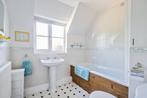 1 Clarkes Field, Minety, Malmesbury, SN16 9QD