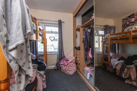 3 bedroom end of terrace house for sale, Wellington Street, Huddersfield HD3