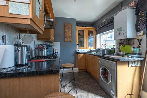 3 bedroom end of terrace house for sale, Wellington Street, Huddersfield HD3
