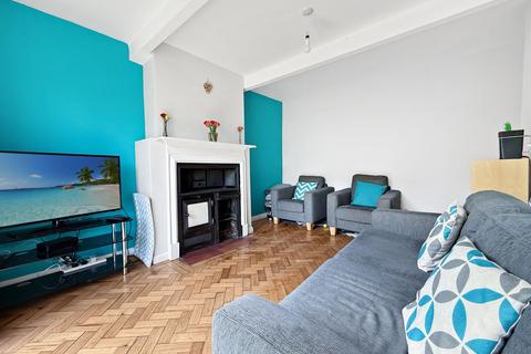 32 Bryngwyn, Caerphilly, CF83 1ET