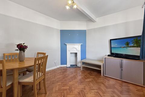32 Bryngwyn, Caerphilly, CF83 1ET