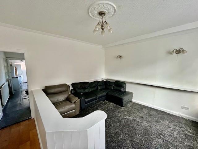 LOUNGE2.jpg