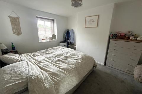 2 bedroom terraced house for sale, Marshfield Road, Chippenham