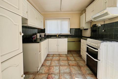 50 Darlington Grove, Moorends, Doncaster, DN8 4TN