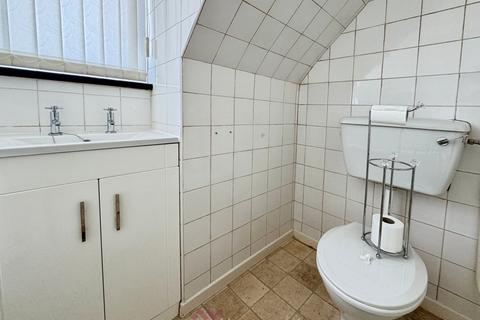 50 Darlington Grove, Moorends, Doncaster, DN8 4TN