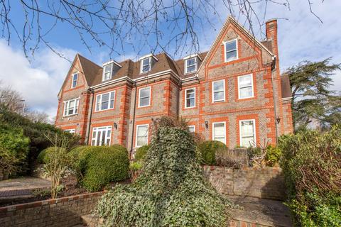 Flat 5, Treetops The Mount, Caversham, Reading, RG4 7RE