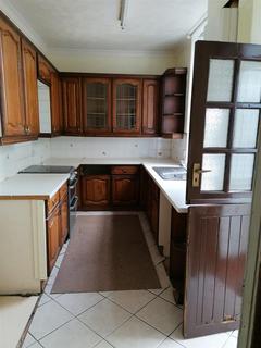 17 Berry Brow, Manchester, M40 1QR