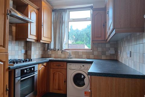 3 bedroom semi-detached house to rent, London NW9