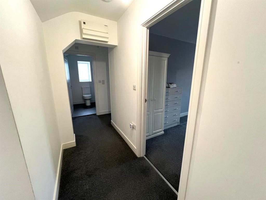 Hallway.jpg