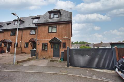 3 bedroom semi-detached house for sale, Kingly Way, Dover, CT17