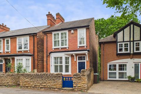 4 Ebers Grove, Nottingham, NG3 5EA