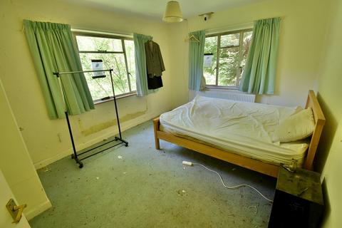 2 bedroom bungalow for sale, Verwood Road, Three Legged Cross, Wimborne, BH21