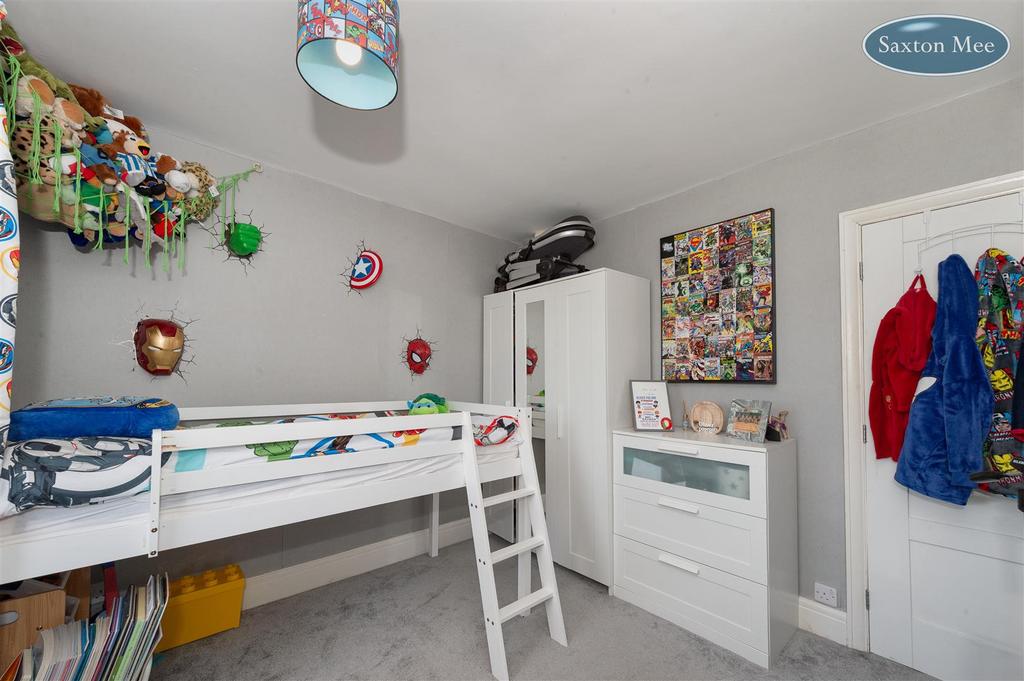 Bedroom 2 1181.jpg