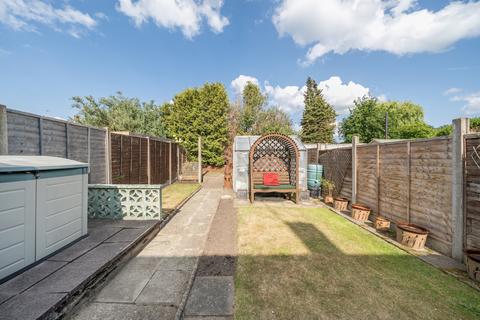 38 Bonsey Lane, Woking, GU22 9PT