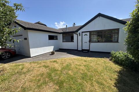 4 bedroom detached bungalow for sale, Perranwell Road, Goonhavern