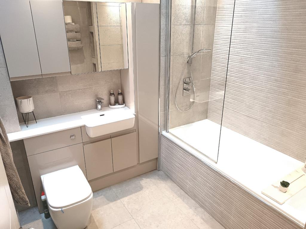 Main Bathroom