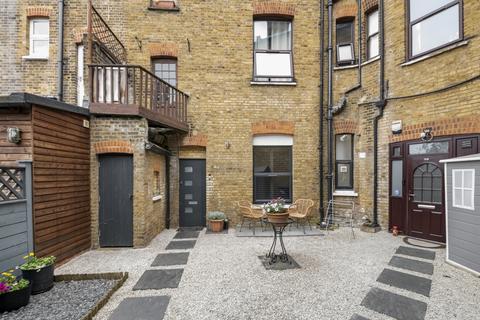 84a Church Road, Hanwell, London, W7 3BE