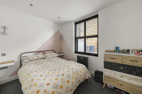 84a Church Road, Hanwell, London, W7 3BE
