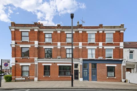 84a Church Road, Hanwell, London, W7 3BE
