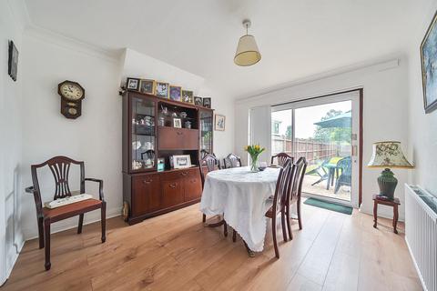4 bedroom semi-detached house for sale, Lyndon Avenue, Pinner, Middlesex, HA5