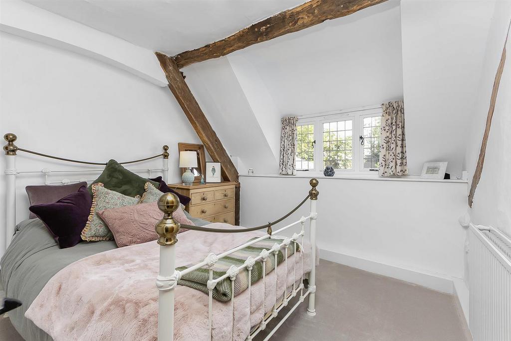 20 Bedroom Two.jpg